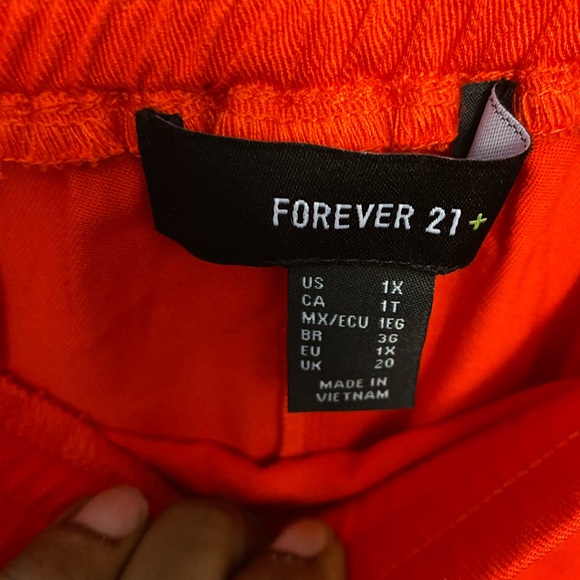 Red Forever 21 shorts , 1X - Picture 2 of 3
